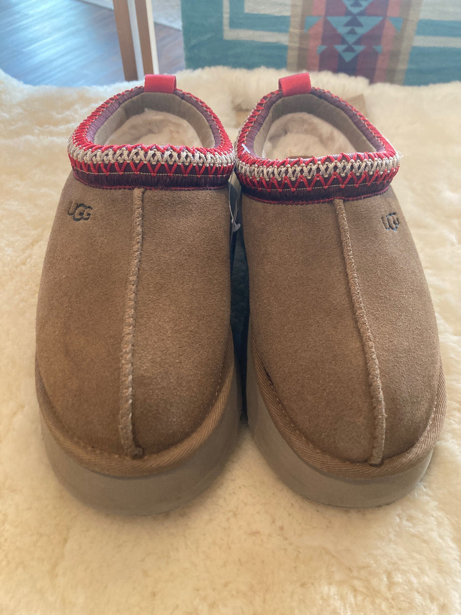 [Final Sale] UGG Tazz Chestnut Women's size 7