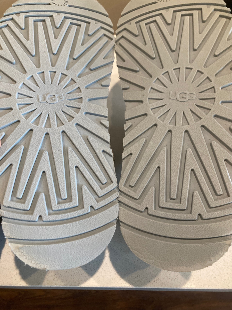 [Final Sale] UGG Tazz Sea Foam Women's Size 9